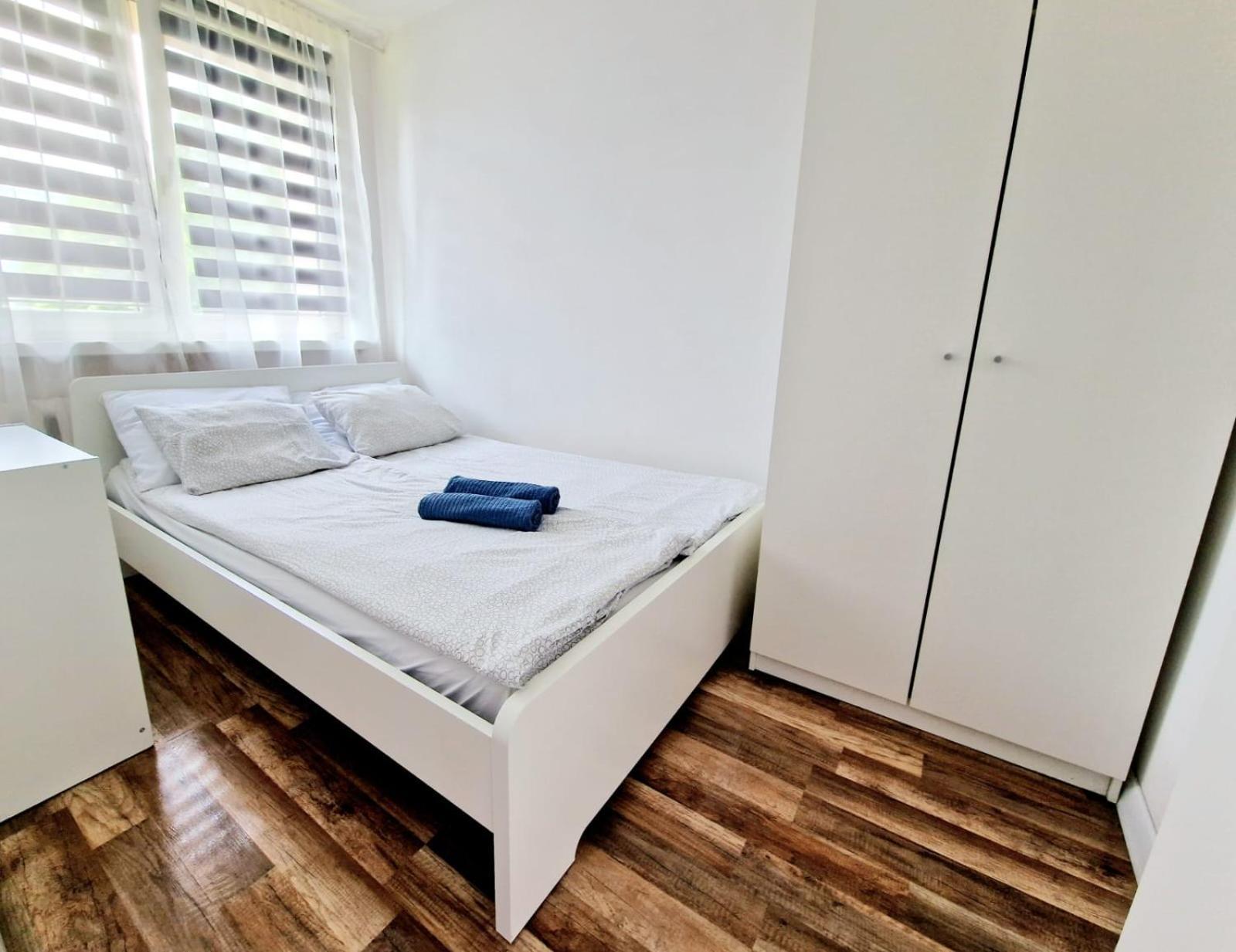 クウォツコLawendowy Zakatek Apartamentアパートメント エクステリア 写真